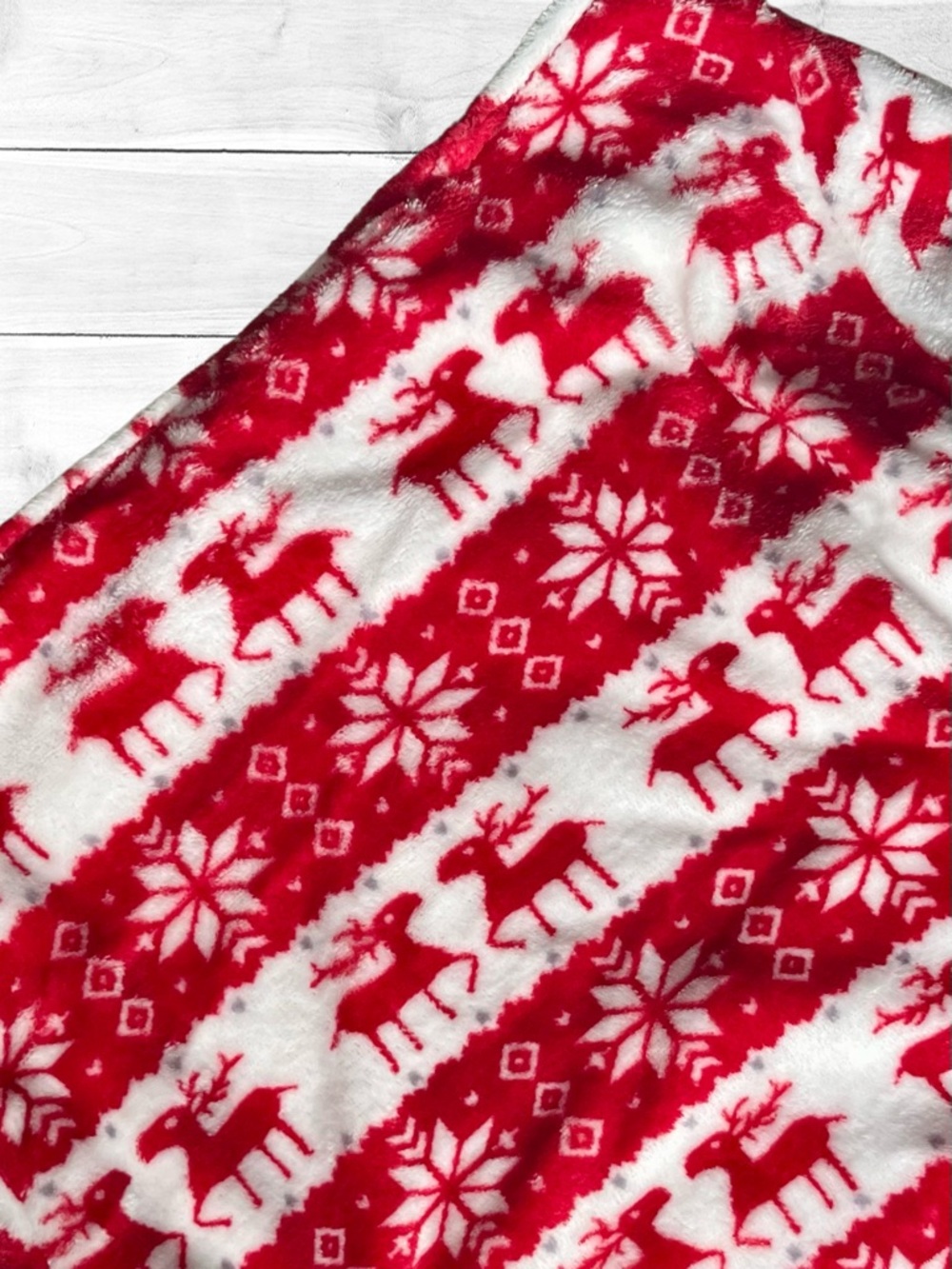 NEW Women’s Comfy Reindeer Print Over the Shoulder Nightgown/Dress/Sweater Sz M. - Picture 6 of 9